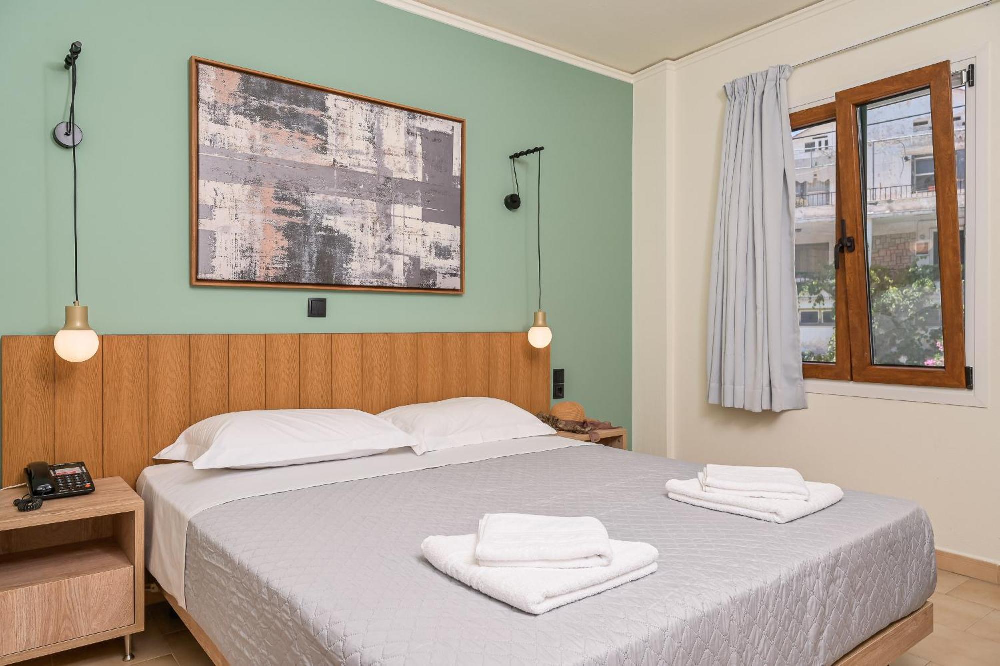 Emily Hotel Agia Paraskevi  외부 사진