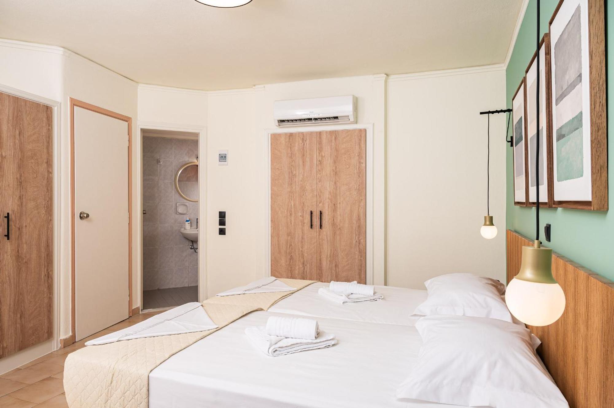 Emily Hotel Agia Paraskevi  외부 사진