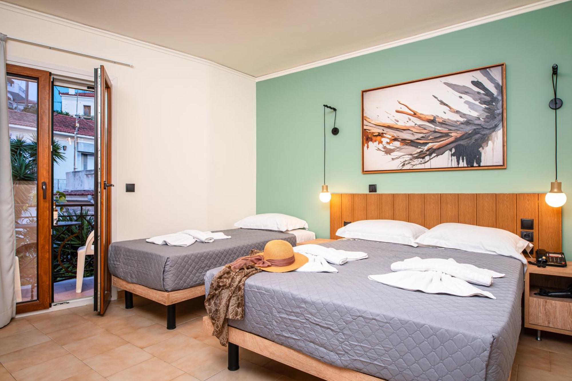 Emily Hotel Agia Paraskevi  외부 사진